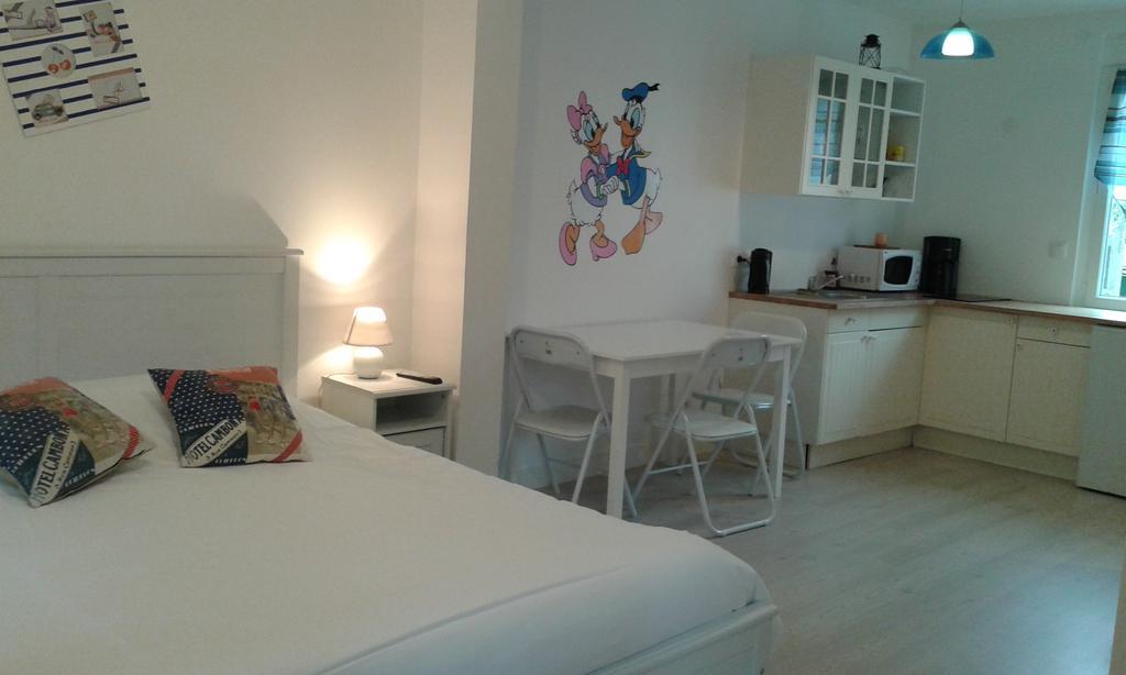 Gites Poirier Bazin Montry Kamer foto