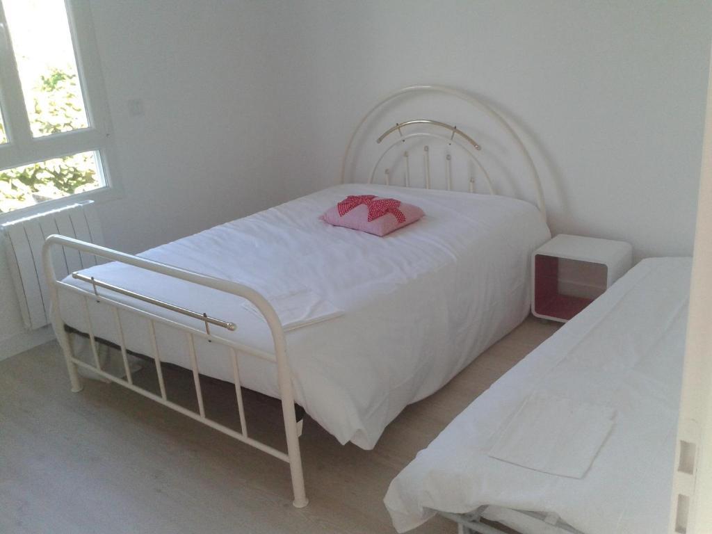 Gites Poirier Bazin Montry Kamer foto
